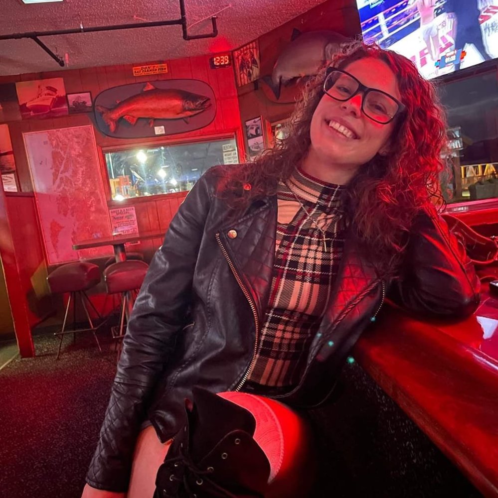 Meet your Posher, Kayla